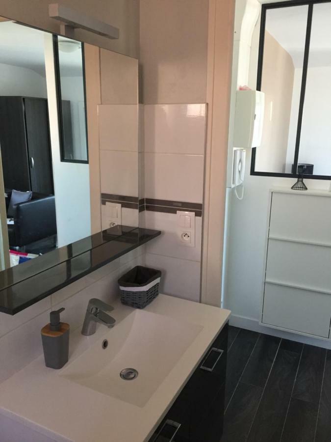 Magnifique Meuble 24M2 Avec Parking Διαμέρισμα Εξ Λε Μπαν Εξωτερικό φωτογραφία
